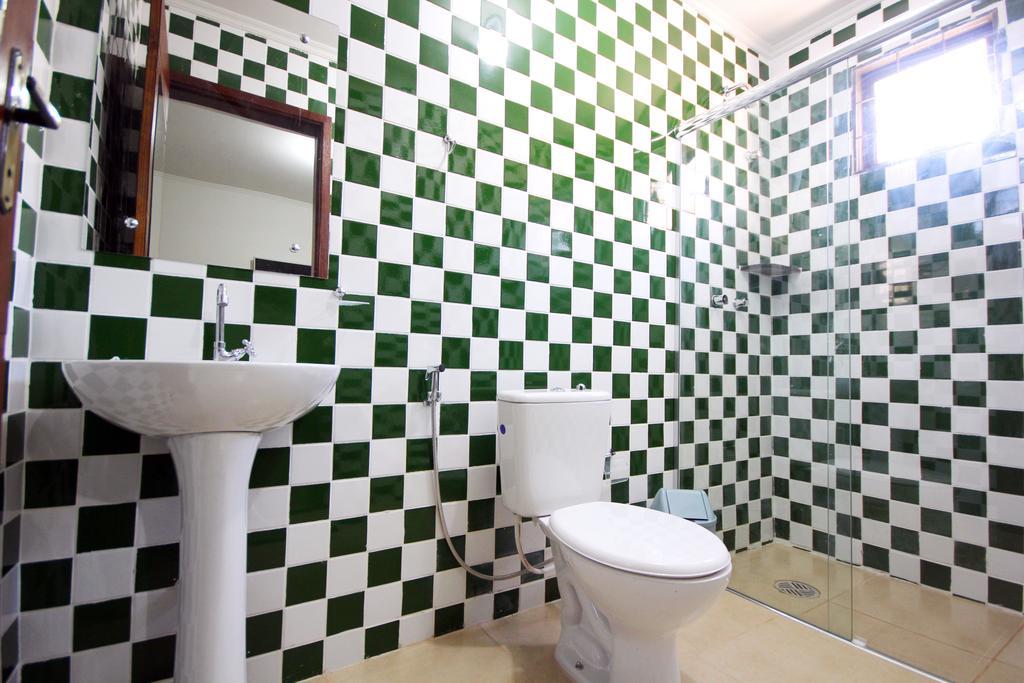 Inn Esmeralda Olimpia